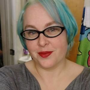 Meet your Posher, Delina